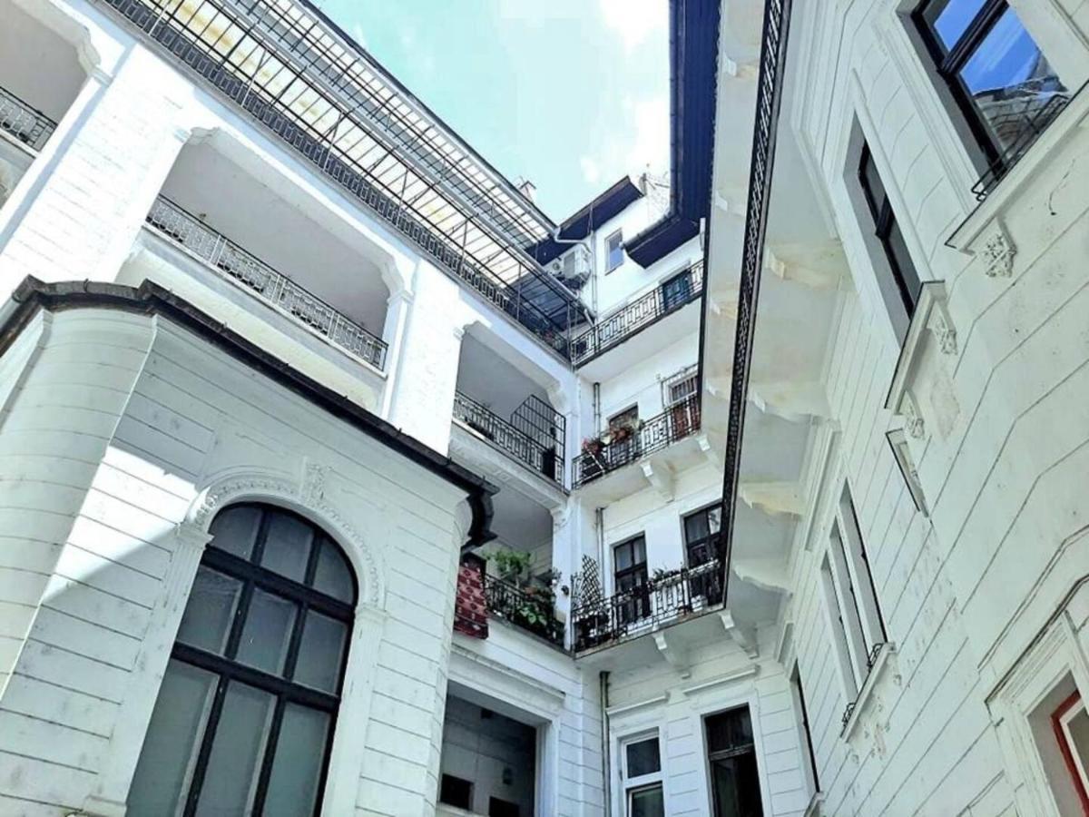 Apartamento Bourgeois Elegance In The Heart Of